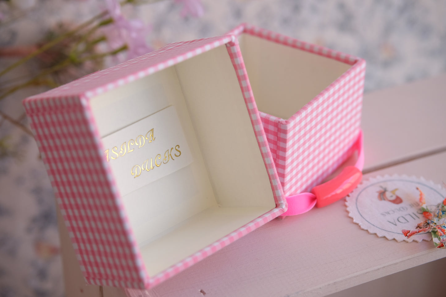 Joyerito de viaje entelado con vichy rosa