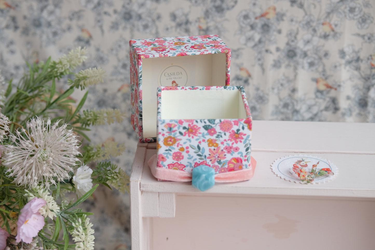 Mini joyeros de viaje entelados con estampados de flores