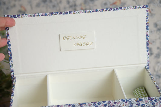 Caja joyero entelado de Liberty en flores azules