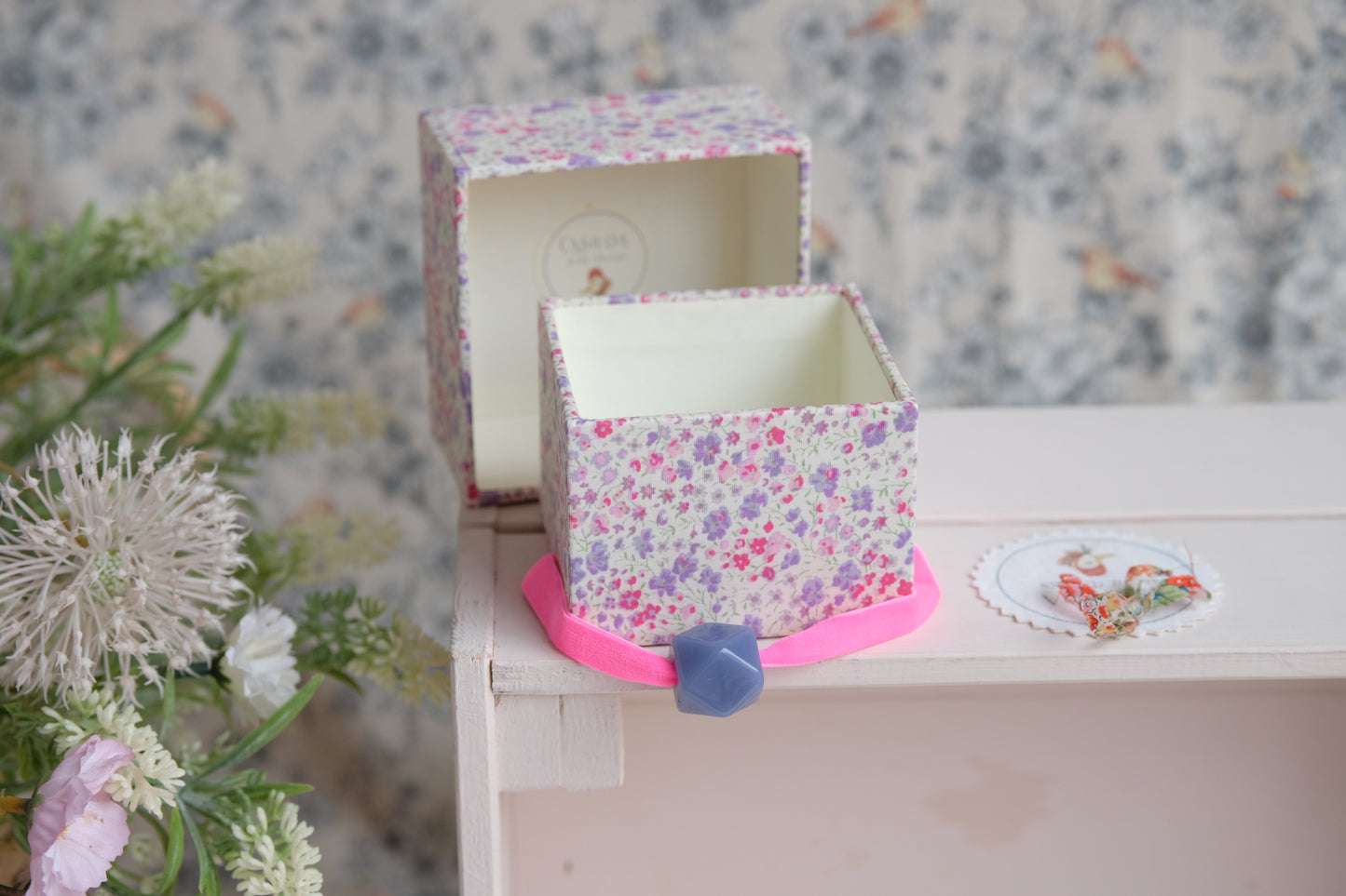 Mini joyero de viaje entelado en flores lilas