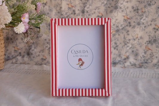 Marcos de fotos entelados a rayas rojas