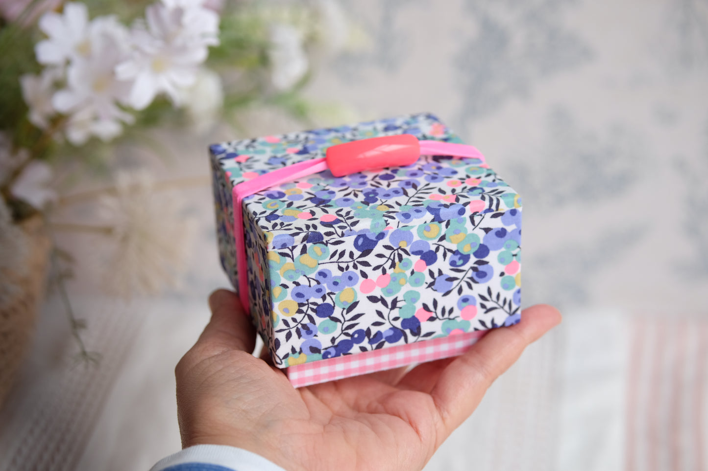 Mini joyero de viaje entelado en Liberty y vichy rosa