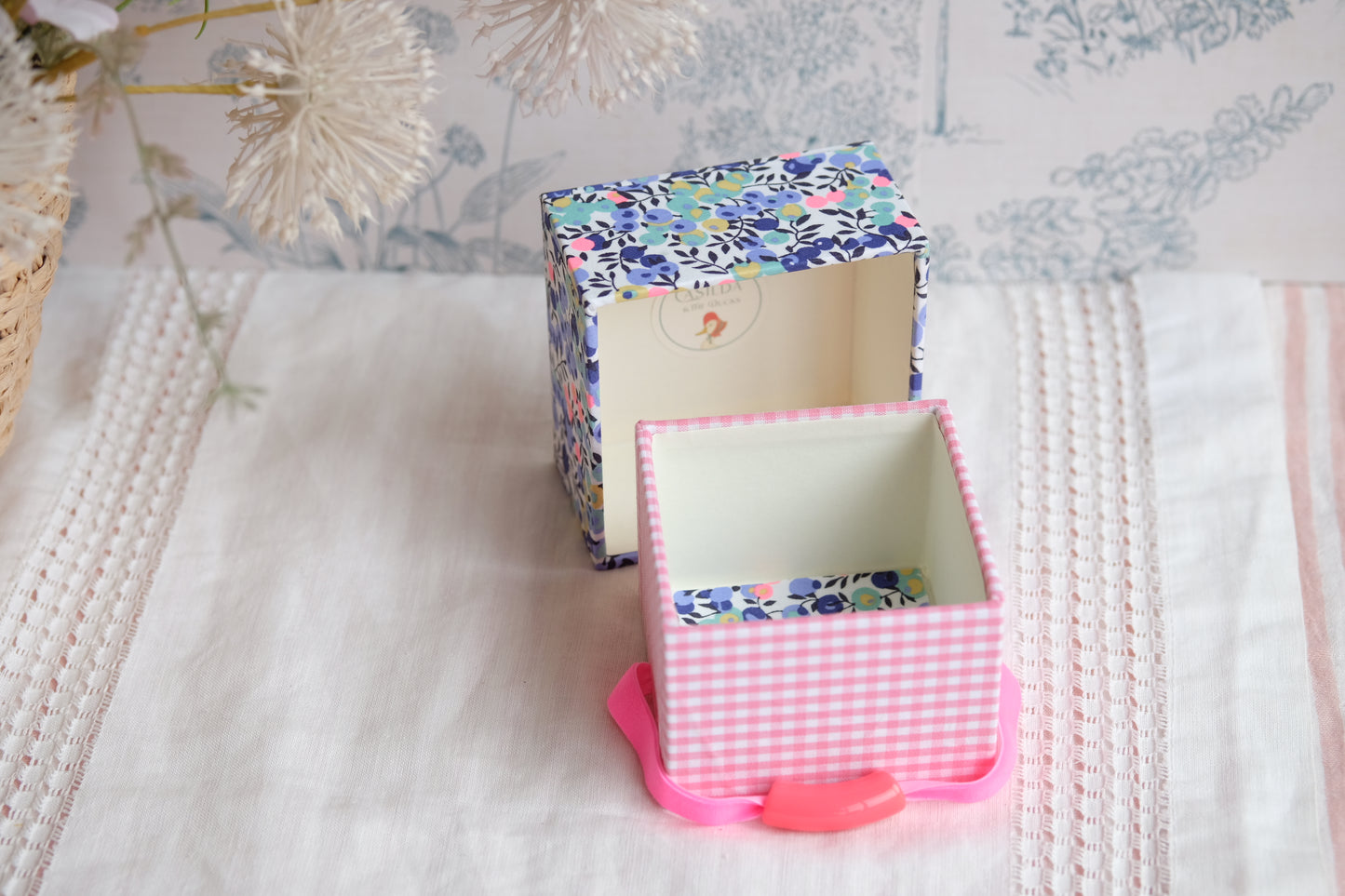 Mini joyero de viaje entelado en Liberty y vichy rosa