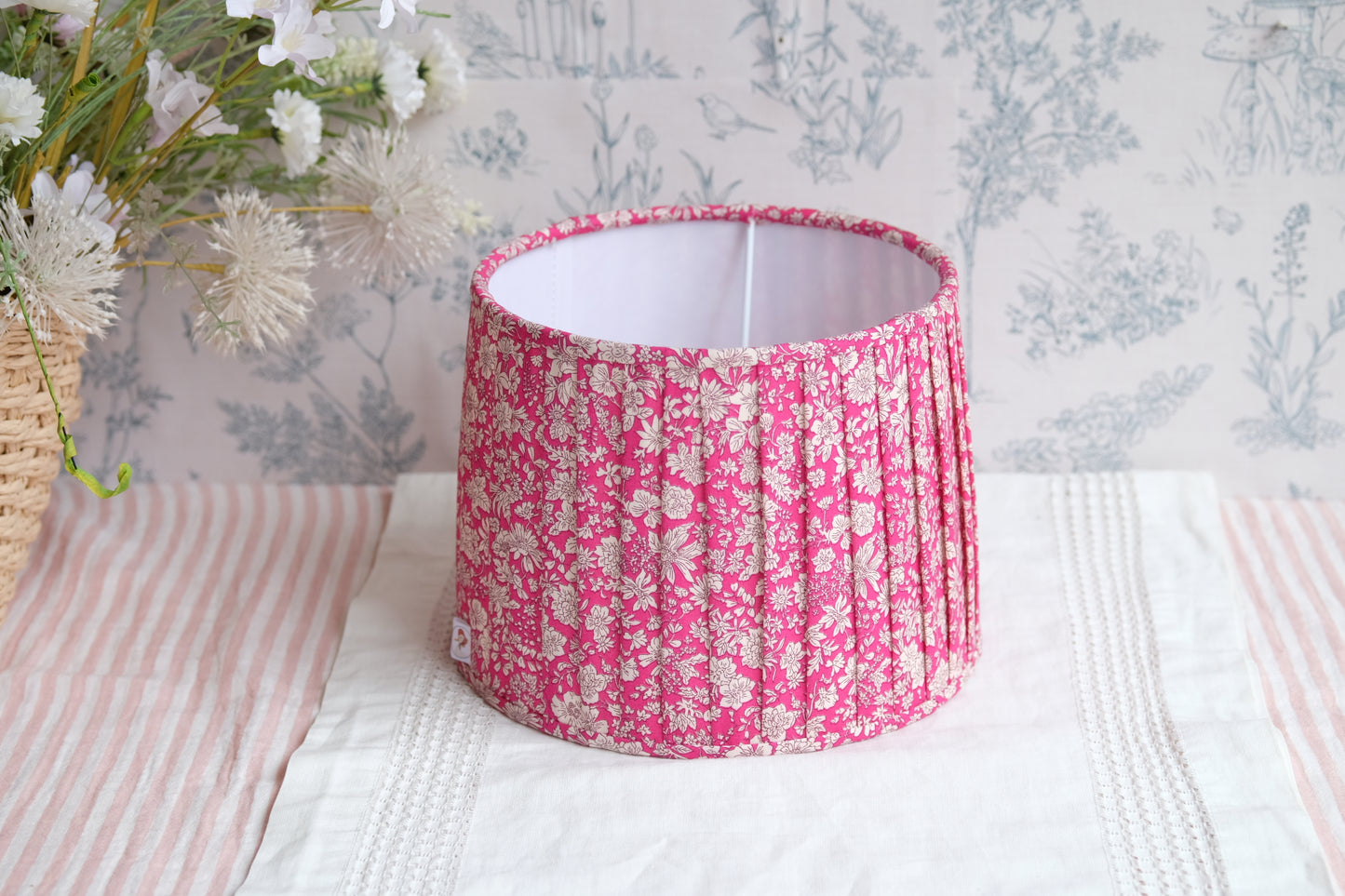Tulipa plisada en Liberty fucsia